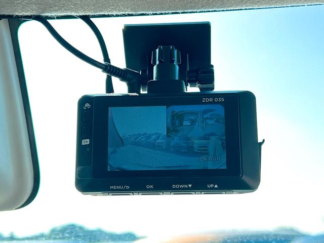 �h���C�u���R�[�_�[�����Ă��܂��I�������̂��N�����Ă��܂�����B����Ȏ��ɐS���������ɂȂ�̂��A�^�]�̋L�^���f���Ɖ��ŋL�^����h���C�u���R�[�_�[�ł��B