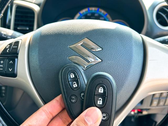 スペーシアカスタム Jスタイル ETC バックカメラ 両側電動スライドドア ナビ TV 衝突被害軽減システム オートライト HID スマートキー アイドリングストップ 電動格納ミラー シートヒーター ベンチシート CVT(24枚目)