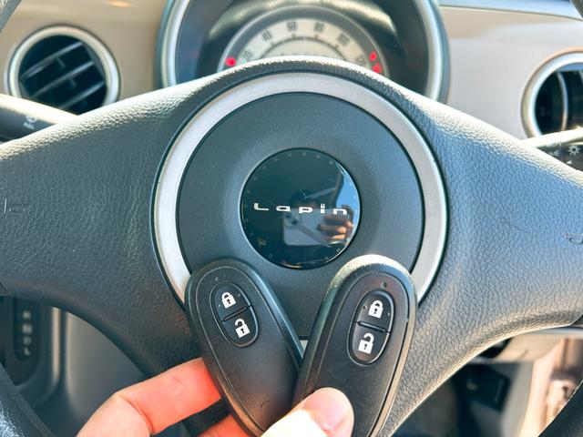 �X�}�[�g�L�[�V�X�e�����v�b�V���G���W���X�^�[�g�V�X�e���A�G���W���n���E��~�������^�b�`�ōs���A�L�[�̃��b�N�܂Ńh�A�m�u�ɐG��鎖�Ń����^�b�`����ōs�����Ƃ��o���܂���