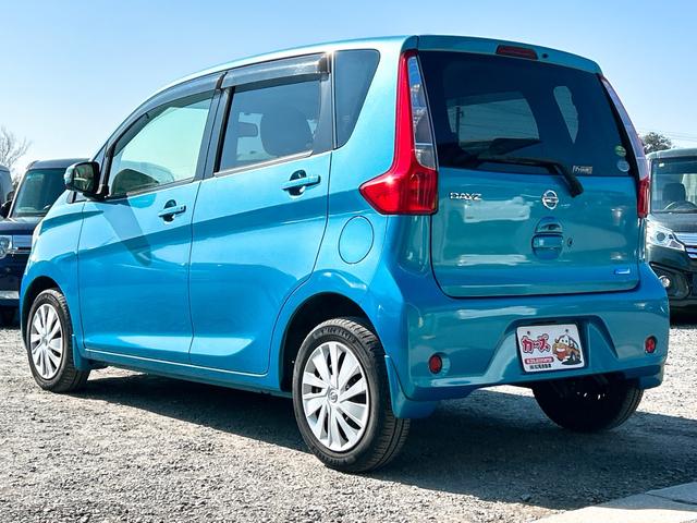 デイズ Ｘ　ＥＴＣ　全周囲カメラ　スマートキー　アイドリングストップ　電動格納ミラー　ベンチシート　ＣＶＴ　盗難防止システム　ＡＢＳ　ミュージックプレイヤー接続可　衝突安全ボディ　エアコン　パワーステアリング（31枚目）