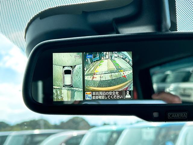 �y�S���ʌ^���j�^�[�z�N���}����󂩂猩���낵�Ă��邩�̂悤�ɁA�����I�Ɏ��͂̏󋵂�c���ł���S���ʌ^���j�^�[�B�����ꏊ�ł̒��Ԃł����͂��f���Ŋm�F�ł��܂��B