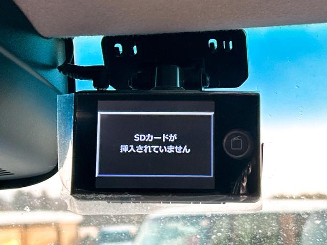 �h���C�u���R�[�_�[������f���Ɖ������L�^���Ă����h���C�u���R�[�_�[�́A���̂̍ۂɊm���ȏ؋��\�͂𔭊����Ă���܂��B