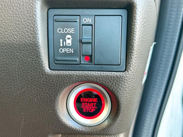 �d���X���C�h�h�A�Ől�̏��~���傫�ȉו��̐ςݍ��݂����N���N�I