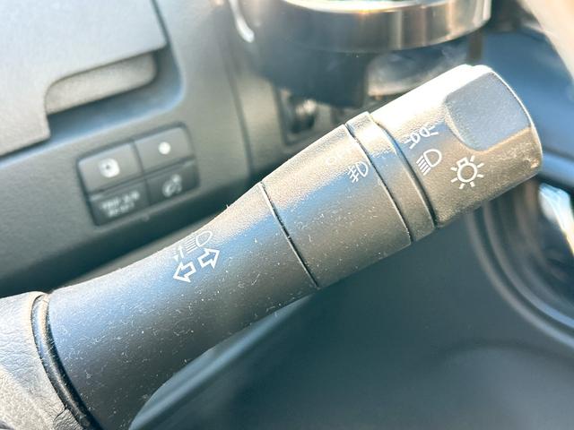 セレナ ハイウェイスター　Ｓ－ハイブリッド　ドライブレコーダー　ＥＴＣ　バックカメラ　オートクルーズコントロール　両側スライド・片側電動　スマートキー　アイドリングストップ　電動格納ミラー　３列シート　ＣＶＴ　アルミホイール（5枚目）