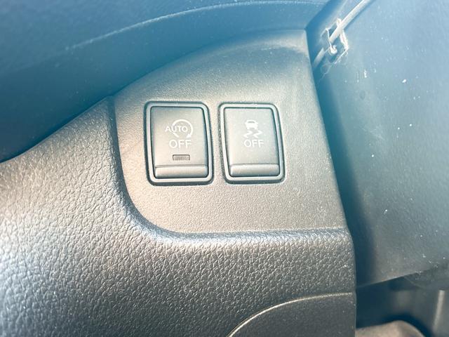 セレナ ハイウェイスター　Ｓ－ハイブリッド　ドライブレコーダー　ＥＴＣ　バックカメラ　オートクルーズコントロール　両側スライド・片側電動　スマートキー　アイドリングストップ　電動格納ミラー　３列シート　ＣＶＴ　アルミホイール（8枚目）