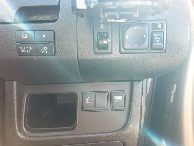 セレナ ハイウェイスター　Ｓ－ハイブリッド　ドライブレコーダー　ＥＴＣ　バックカメラ　オートクルーズコントロール　両側スライド・片側電動　スマートキー　アイドリングストップ　電動格納ミラー　３列シート　ＣＶＴ　アルミホイール（9枚目）