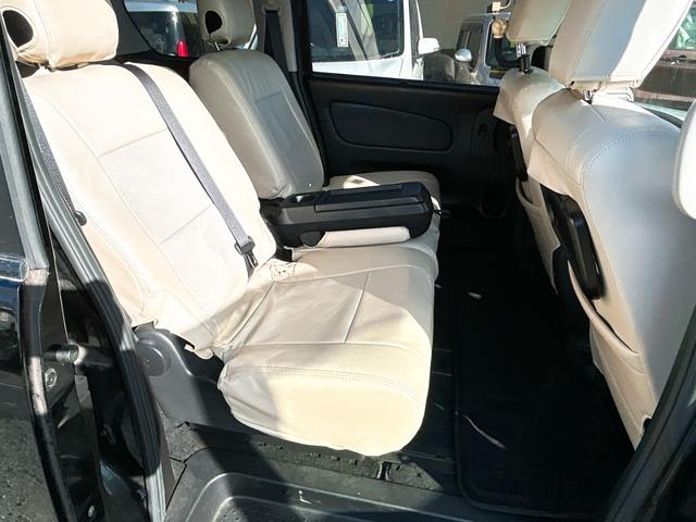 セレナ ハイウェイスター　Ｓ－ハイブリッド　ドライブレコーダー　ＥＴＣ　バックカメラ　オートクルーズコントロール　両側スライド・片側電動　スマートキー　アイドリングストップ　電動格納ミラー　３列シート　ＣＶＴ　アルミホイール（31枚目）