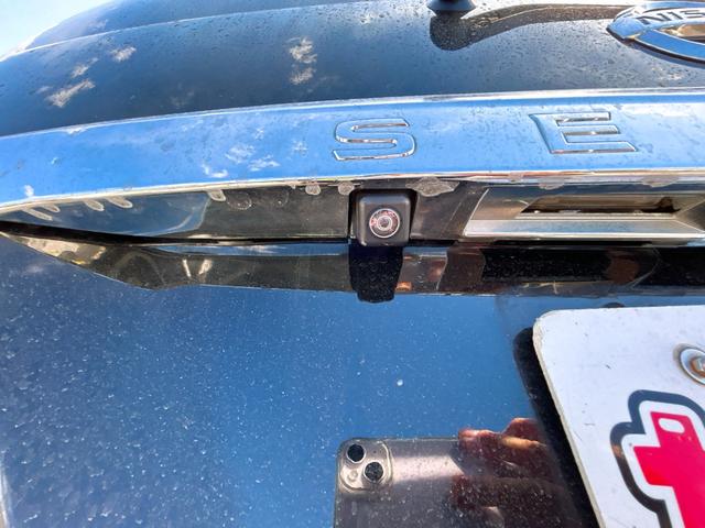 セレナ ハイウェイスター　Ｓ－ハイブリッド　ドライブレコーダー　ＥＴＣ　バックカメラ　オートクルーズコントロール　両側スライド・片側電動　スマートキー　アイドリングストップ　電動格納ミラー　３列シート　ＣＶＴ　アルミホイール（36枚目）