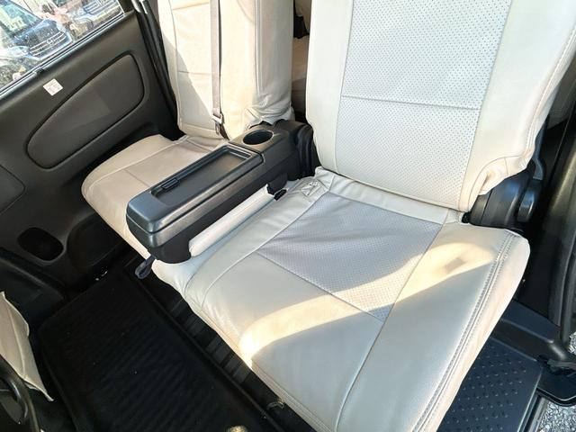 セレナ ハイウェイスター　Ｓ－ハイブリッド　ドライブレコーダー　ＥＴＣ　バックカメラ　オートクルーズコントロール　両側スライド・片側電動　スマートキー　アイドリングストップ　電動格納ミラー　３列シート　ＣＶＴ　アルミホイール（38枚目）