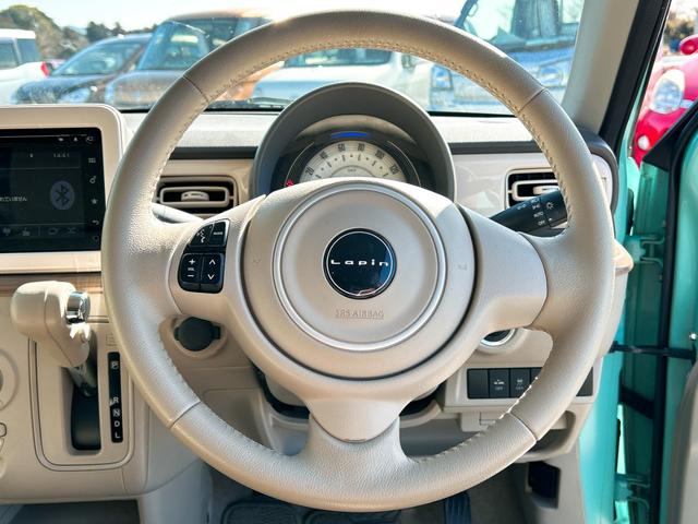 アルトラパン Ｓ　全周囲カメラ　ナビ　ＴＶ　衝突被害軽減システム　オートライト　ＨＩＤ　スマートキー　アイドリングストップ　電動格納ミラー　シートヒーター　ベンチシート　ＣＶＴ　盗難防止システム　ＡＢＳ　ＥＳＣ　ＣＤ（2枚目）