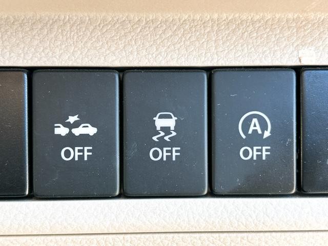 アルトラパン Ｓ　全周囲カメラ　ナビ　ＴＶ　衝突被害軽減システム　オートライト　ＨＩＤ　スマートキー　アイドリングストップ　電動格納ミラー　シートヒーター　ベンチシート　ＣＶＴ　盗難防止システム　ＡＢＳ　ＥＳＣ　ＣＤ（8枚目）