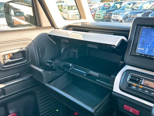 スペーシア ハイブリッドＧ　バックカメラ　ＴＶ　クリアランスソナー　レーンアシスト　衝突被害軽減システム　オートライト　スマートキー　アイドリングストップ　電動格納ミラー　ベンチシート　ＣＶＴ　盗難防止システム　ＡＢＳ　ＥＳＣ（26枚目）