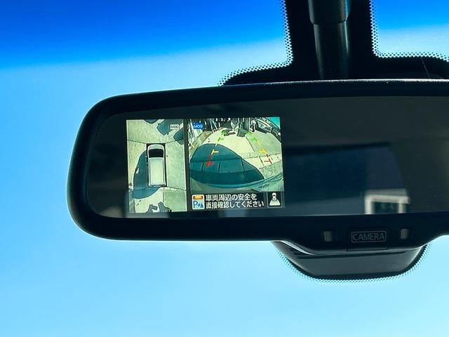 セレナ ２０Ｘ　Ｖセレクション＋セーフティ　Ｓ－ハイブリッド　ＥＴＣ　全周囲カメラ　ナビ　ＴＶ　クリアランスソナー　オートクルーズコントロール　レーンアシスト　衝突被害軽減システム　両側スライドドア　オートライト　スマートキー　アイドリングストップ（11枚目）