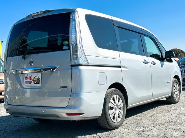 セレナ ２０Ｘ　Ｖセレクション＋セーフティ　Ｓ－ハイブリッド　ＥＴＣ　全周囲カメラ　ナビ　ＴＶ　クリアランスソナー　オートクルーズコントロール　レーンアシスト　衝突被害軽減システム　両側スライドドア　オートライト　スマートキー　アイドリングストップ（15枚目）