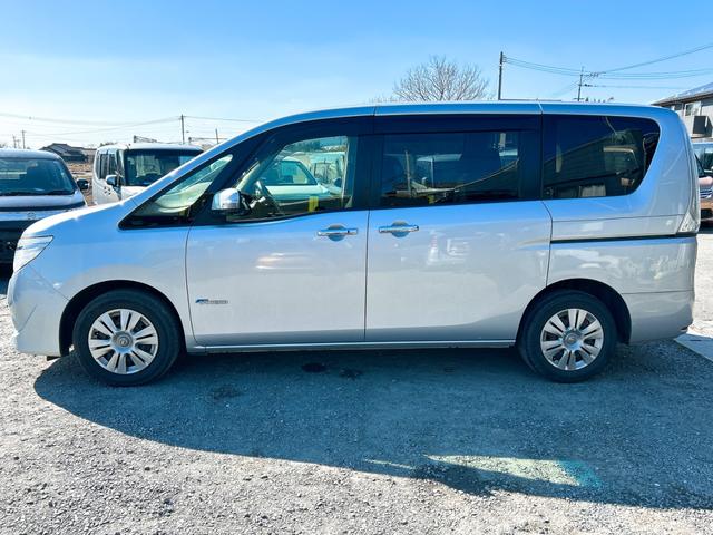 セレナ ２０Ｘ　Ｖセレクション＋セーフティ　Ｓ－ハイブリッド　ＥＴＣ　全周囲カメラ　ナビ　ＴＶ　クリアランスソナー　オートクルーズコントロール　レーンアシスト　衝突被害軽減システム　両側スライドドア　オートライト　スマートキー　アイドリングストップ（18枚目）