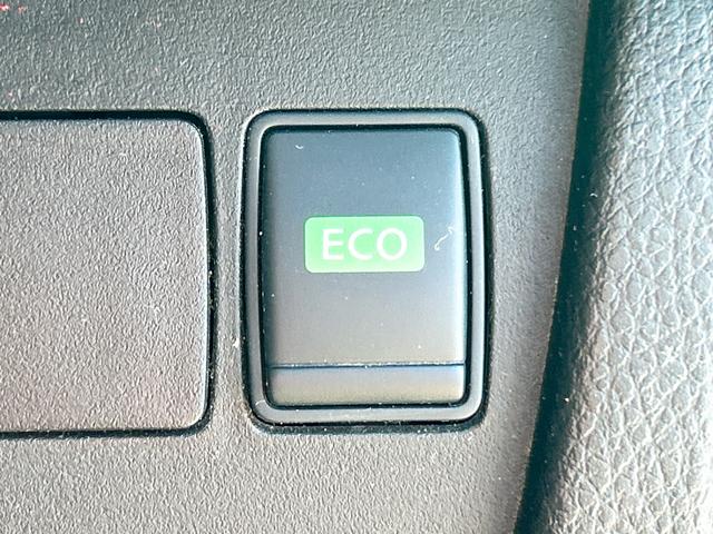 セレナ ２０Ｘ　Ｖセレクション＋セーフティ　Ｓ－ハイブリッド　ＥＴＣ　全周囲カメラ　ナビ　ＴＶ　クリアランスソナー　オートクルーズコントロール　レーンアシスト　衝突被害軽減システム　両側スライドドア　オートライト　スマートキー　アイドリングストップ（29枚目）