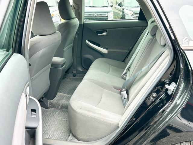 プリウス S ドライブレコーダー ETC バックカメラ ナビ TV アルミホイール オートライト CVT スマートキー 電動格納ミラー 盗難防止システム CD ミュージックプレイヤー接続可 衝突安全ボディ ABS(44枚目)
