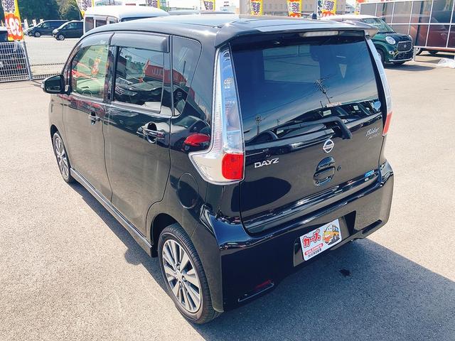 デイズ ライダー ブラックライン 全周囲カメラ ナビ TV 衝突被害軽減システム HID エアロ スマートキー アイドリングストップ 電動格納ミラー ベンチシート CVT 盗難防止システム ABS ESC CD DVD再生 USB(39枚目)