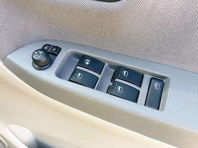 ピクシスジョイ F X SAIII ETC クリアランスソナー 衝突被害軽減システム オートマチックハイビーム オートライト スマートキー アイドリングストップ 電動格納ミラー ベンチシート CVT 盗難防止システム ABS ESC(11枚目)