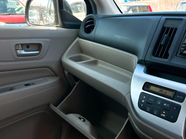 Ｎ－ＷＧＮ Ｇ　ＥＴＣ　ナビ　ＴＶ　スマートキー　アイドリングストップ　電動格納ミラー　ベンチシート　ＣＶＴ　盗難防止システム　ＡＢＳ　ＥＳＣ　ＣＤ　ＤＶＤ再生　ＭＤ　衝突安全ボディ　エアコン　パワーステアリング（10枚目）