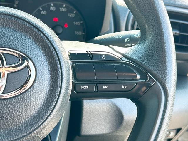 ヤリス X ETC バックカメラ ナビ TV クリアランスソナー レーンアシスト 衝突被害軽減システム オートマチックハイビーム オートライト スマートキー 電動格納ミラー CVT レンタカーアップ(11枚目)