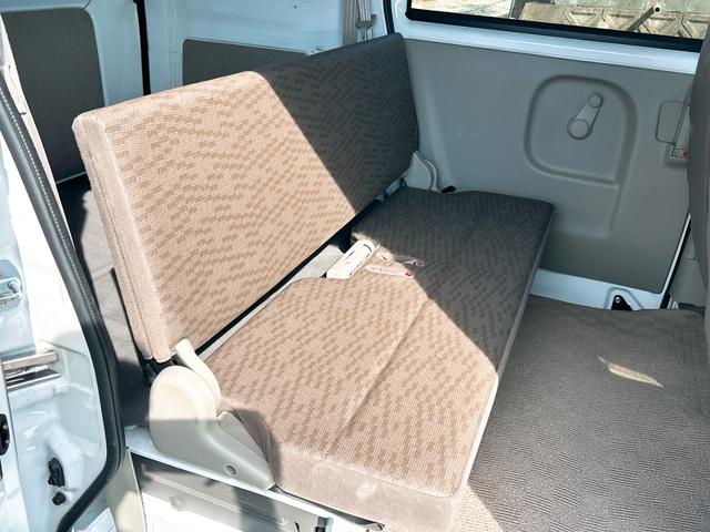 ＮＶ１００クリッパーバン ＤＸ　ＭＴ　ＥＴＣ　ナビ　ＴＶ　バックカメラ　両側スライドドア　キーレスエントリー　オートライト　アルミホイール　ＥＳＣ　エアコン　パワーステアリング　パワーウィンドウ　運転席エアバッグ（39枚目）