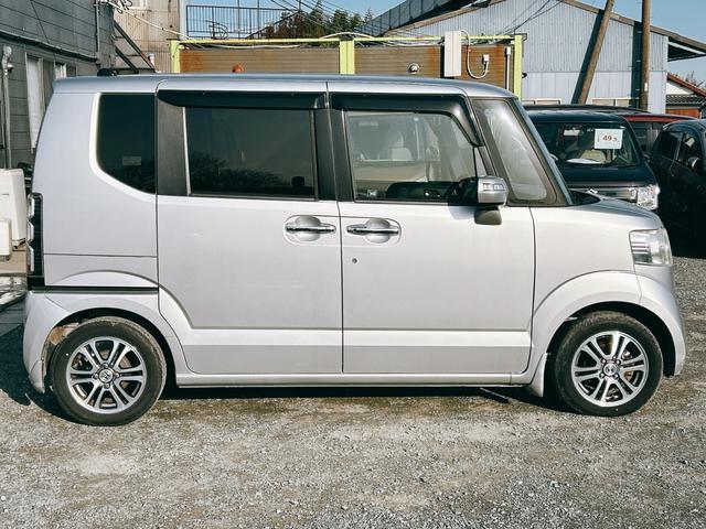 Ｎ－ＢＯＸ Ｇ　ターボＳＳパッケージ　バックカメラ　両側電動スライドドア　ナビ　ＴＶ　オートクルーズコントロール　オートライト　ＨＩＤ　スマートキー　アイドリングストップ　電動格納ミラー　ベンチシート　ＣＶＴ　盗難防止システム　ＡＢＳ（15枚目）