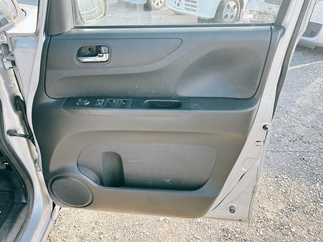 Ｎ－ＢＯＸ Ｇ　ターボＳＳパッケージ　バックカメラ　両側電動スライドドア　ナビ　ＴＶ　オートクルーズコントロール　オートライト　ＨＩＤ　スマートキー　アイドリングストップ　電動格納ミラー　ベンチシート　ＣＶＴ　盗難防止システム　ＡＢＳ（37枚目）