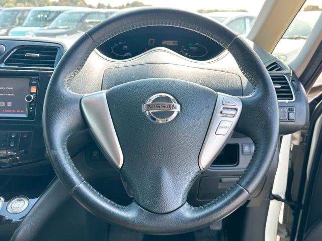 セレナ ハイウェイスター S-ハイブリッド ETC オートクルーズコントロール 両側電動スライドドア オートライト スマートキー アイドリングストップ 電動格納ミラー 後席モニター CVT アルミホイール 盗難防止システム 衝突安全ボディ(3枚目)