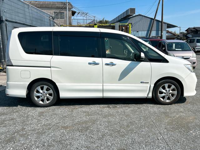 セレナ ハイウェイスター S-ハイブリッド ETC オートクルーズコントロール 両側電動スライドドア オートライト スマートキー アイドリングストップ 電動格納ミラー 後席モニター CVT アルミホイール 盗難防止システム 衝突安全ボディ(15枚目)