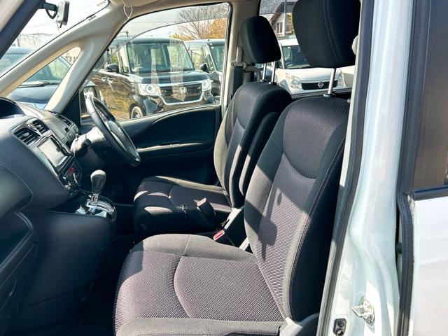 セレナ ハイウェイスター S-ハイブリッド ETC オートクルーズコントロール 両側電動スライドドア オートライト スマートキー アイドリングストップ 電動格納ミラー 後席モニター CVT アルミホイール 盗難防止システム 衝突安全ボディ(36枚目)