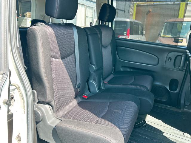 セレナ ハイウェイスター S-ハイブリッド ETC オートクルーズコントロール 両側電動スライドドア オートライト スマートキー アイドリングストップ 電動格納ミラー 後席モニター CVT アルミホイール 盗難防止システム 衝突安全ボディ(42枚目)