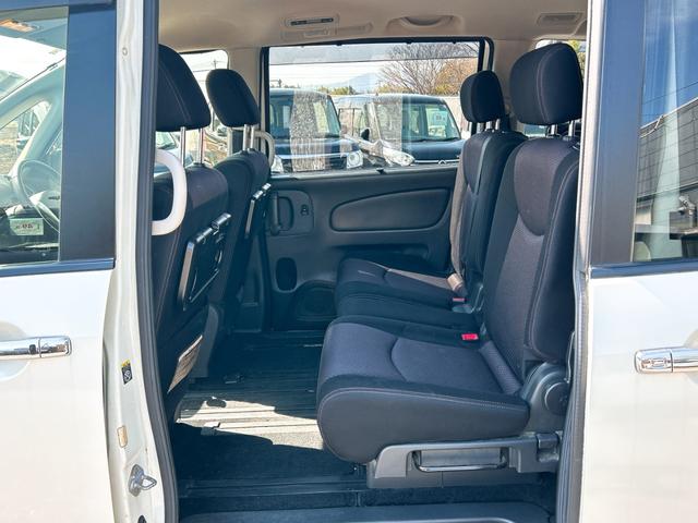 セレナ ハイウェイスター S-ハイブリッド ETC オートクルーズコントロール 両側電動スライドドア オートライト スマートキー アイドリングストップ 電動格納ミラー 後席モニター CVT アルミホイール 盗難防止システム 衝突安全ボディ(43枚目)