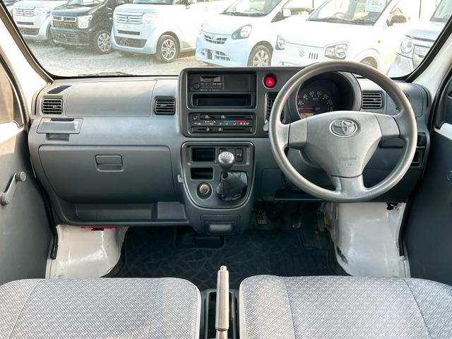 ピクシスバン スペシャル　軽バン　ＭＴ　両側スライドドア　エアコン　パワーステアリング　運転席エアバッグ　助手席エアバッグ（2枚目）