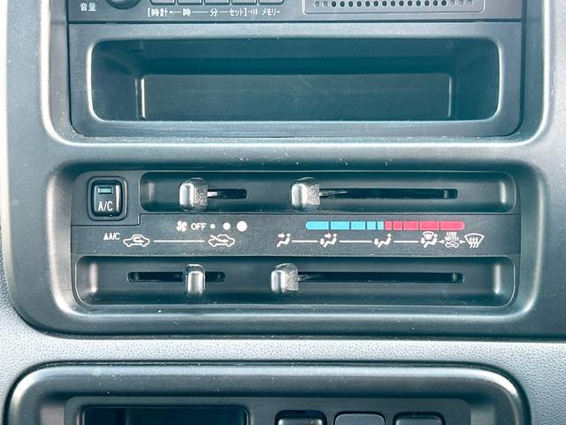 ピクシスバン スペシャル　軽バン　ＭＴ　両側スライドドア　エアコン　パワーステアリング　運転席エアバッグ　助手席エアバッグ（5枚目）