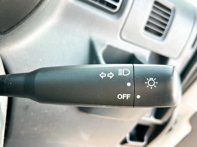 ピクシスバン スペシャル　軽バン　ＭＴ　両側スライドドア　エアコン　パワーステアリング　運転席エアバッグ　助手席エアバッグ（9枚目）