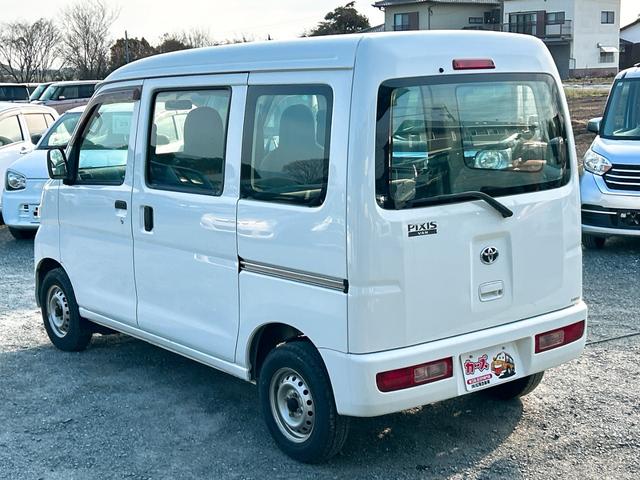 ピクシスバン スペシャル　軽バン　ＭＴ　両側スライドドア　エアコン　パワーステアリング　運転席エアバッグ　助手席エアバッグ（18枚目）