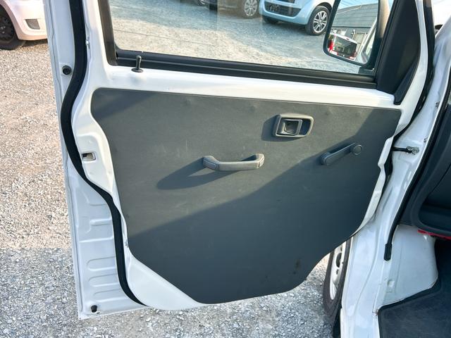 ピクシスバン スペシャル　軽バン　ＭＴ　両側スライドドア　エアコン　パワーステアリング　運転席エアバッグ　助手席エアバッグ（38枚目）