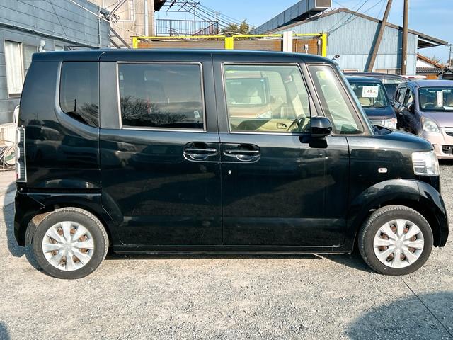 Ｎ－ＢＯＸ Ｇ　両側スライドドア　スマートキー　アイドリングストップ　電動格納ミラー　ベンチシート　ＣＶＴ　盗難防止システム　ＡＢＳ　ＥＳＣ　ＣＤ　衝突安全ボディ　エアコン　パワーステアリング　パワーウィンドウ（15枚目）