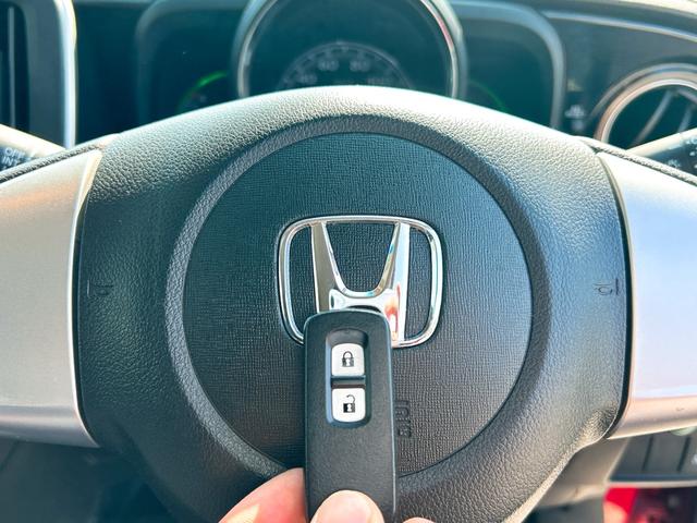 Ｎ－ＯＮＥ Ｇ・Ｌパッケージ　ナビ　オートライト　ＨＩＤ　スマートキー　アイドリングストップ　電動格納ミラー　ベンチシート　ＣＶＴ　盗難防止システム　ＡＢＳ　ＥＳＣ　衝突安全ボディ　エアコン　パワーステアリング　パワーウィンドウ（10枚目）