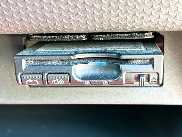 ���s�⃌�W���[�ɂƗl�X�ȃV�[���Ŋ��҂ɉ�������S�i�r�t���I