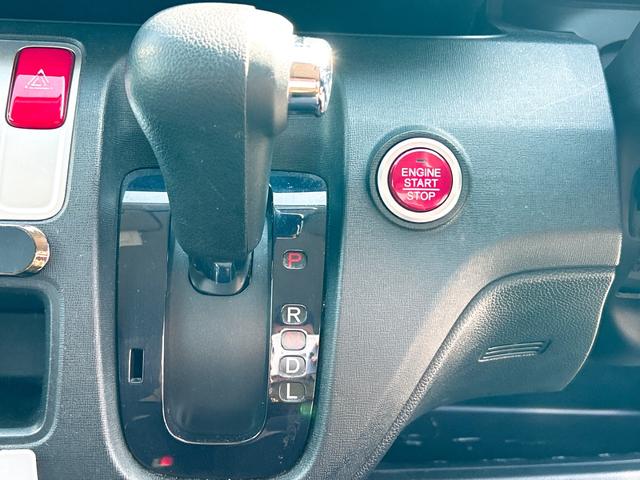 Ｎ－ＯＮＥ Ｇ　スマートキー　アイドリングストップ　電動格納ミラー　ベンチシート　ＣＶＴ　盗難防止システム　ＡＢＳ　ＥＳＣ　ＣＤ　ミュージックプレイヤー接続可　衝突安全ボディ　エアコン　パワーステアリング（6枚目）