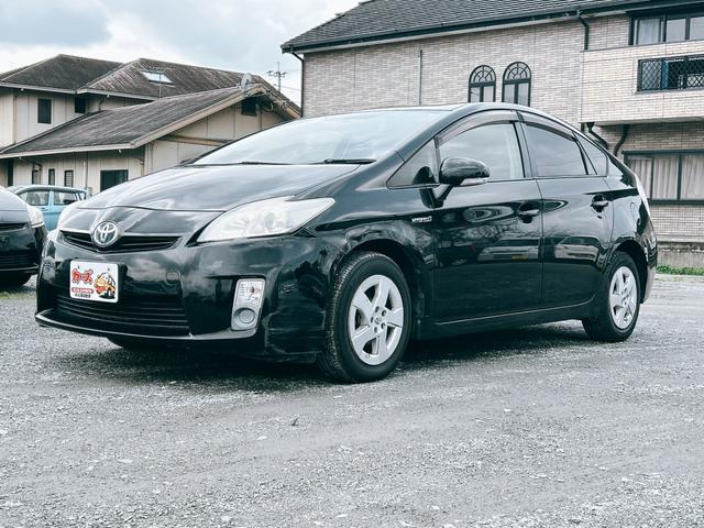 プリウス Ｌ　ＥＴＣ　バックカメラ　アルミホイール　ＣＶＴ　スマートキー　電動格納ミラー　盗難防止システム　ＣＤ　Ｂｌｕｅｔｏｏｔｈ　衝突安全ボディ　ＡＢＳ　ＥＳＣ　エアコン　パワーステアリング　パワーウィンドウ（24枚目）