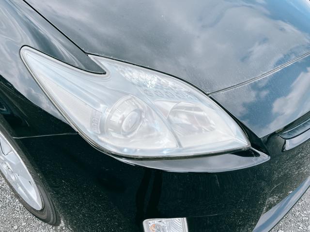 プリウス Ｌ　ＥＴＣ　バックカメラ　アルミホイール　ＣＶＴ　スマートキー　電動格納ミラー　盗難防止システム　ＣＤ　Ｂｌｕｅｔｏｏｔｈ　衝突安全ボディ　ＡＢＳ　ＥＳＣ　エアコン　パワーステアリング　パワーウィンドウ（31枚目）