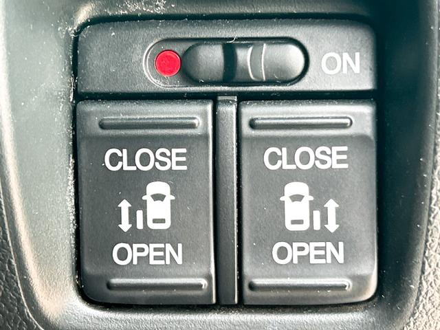 N-BOXカスタム G・ターボLパッケージ バックカメラ 両側電動スライドドア ナビ TV オートクルーズコントロール 衝突被害軽減システム オートライト HID スマートキー アイドリングストップ 電動格納ミラー ベンチシート CVT(8枚目)