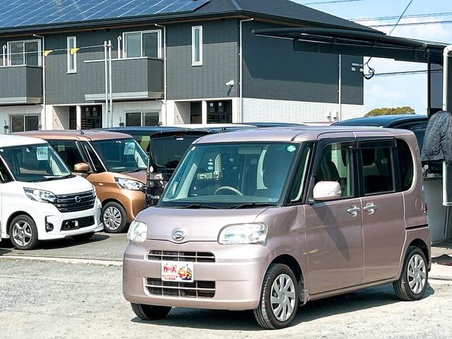 タント Ｘ　電動スライドドア　スマートキー　電動格納ミラー　ベンチシート　ＣＶＴ　盗難防止システム　ＡＢＳ　ＣＤ　ミュージックプレイヤー接続可　衝突安全ボディ　エアコン　パワーステアリング　パワーウィンドウ（12枚目）