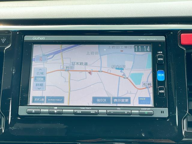 �i�r�t�������s��h���C�u���y�����ЂƎ��I���߂Ă̓��ł��������ƂȂ��G�X�R�[�g���Ă���܂��B