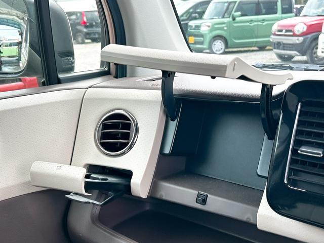 ＭＲワゴンＷｉｔ ＸＳ　オートライト　ＨＩＤ　スマートキー　アイドリングストップ　電動格納ミラー　ベンチシート　ＣＶＴ　盗難防止システム　ＡＢＳ　革シート　アルミホイール　衝突安全ボディ　エアコン　パワーステアリング（10枚目）