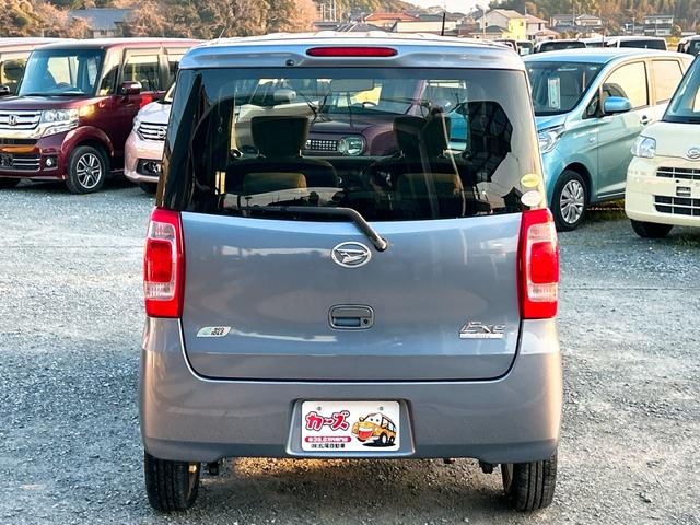 タントエグゼ Ｘ　スマートキー　アイドリングストップ　電動格納ミラー　ＣＶＴ　盗難防止システム　ＡＢＳ　ＣＤ　ミュージックプレイヤー接続可　アルミホイール　衝突安全ボディ　エアコン　パワーステアリング　パワーウィンドウ（17枚目）