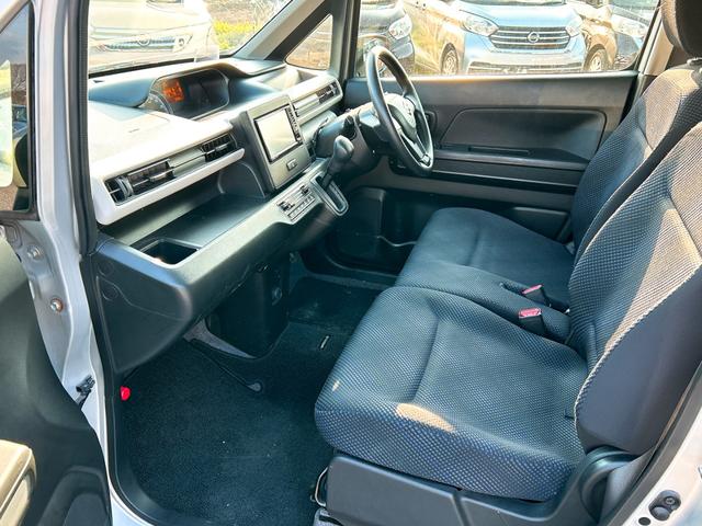 ワゴンＲ ハイブリッドＦＸ　ＥＴＣ　バックカメラ　ナビ　ＴＶ　レーンアシスト　衝突被害軽減システム　オートライト　スマートキー　アイドリングストップ　電動格納ミラー　シートヒーター　ベンチシート　ＣＶＴ　盗難防止システム　ＡＢＳ（40枚目）